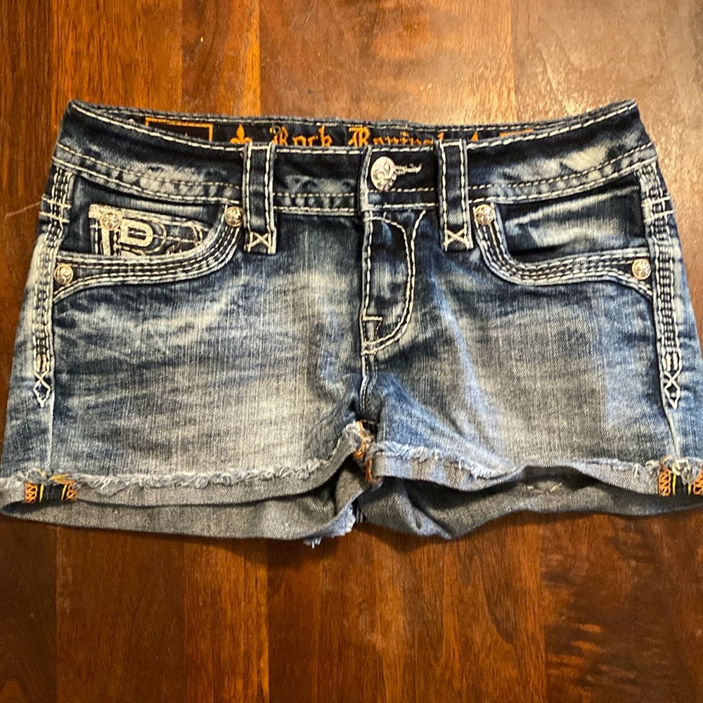 Rock Revival Shorts Size 26